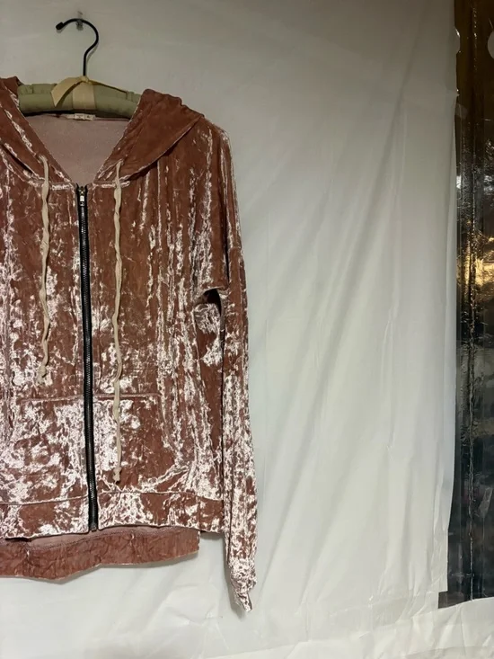 POL Crushed Velvet Zip Hoodie in Dusty Rose - Picture 2 of 13